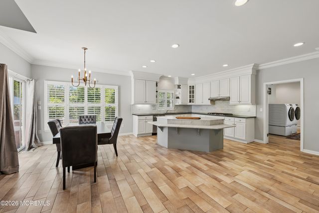 1 Cherokee Court, Morganville, NJ 07751