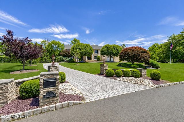 1 Cherokee Court, Morganville, NJ 07751