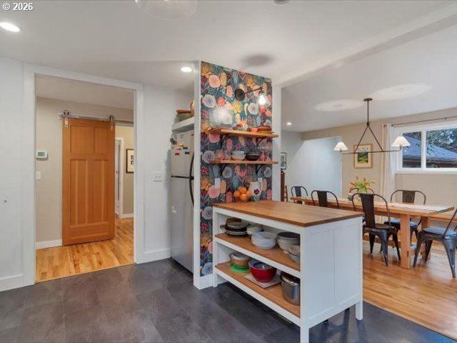 350 RURAL Ave S, Salem, OR 97301