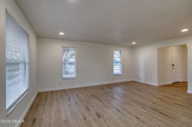 767 Lindenwood Circle W, Ormond Beach, FL 32174