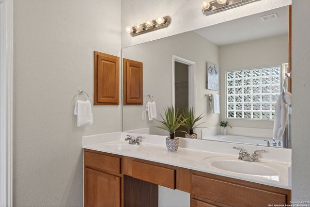 22711 San Saba Blf, San Antonio, TX 78258