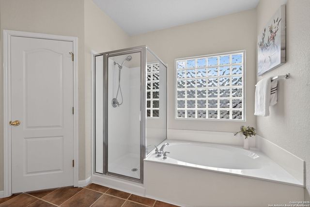 22711 San Saba Blf, San Antonio, TX 78258