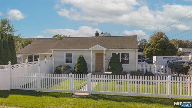 3 6th, Wanaque, NJ 07420