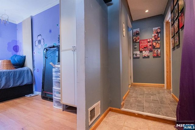 3 6th, Wanaque, NJ 07420