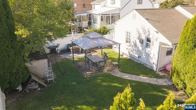 3 6th, Wanaque, NJ 07420