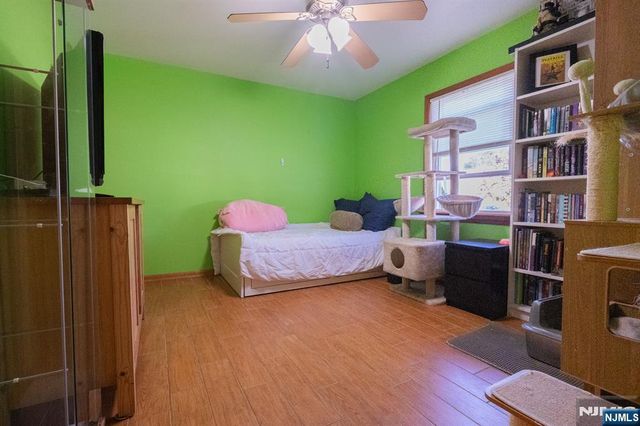 3 6th, Wanaque, NJ 07420