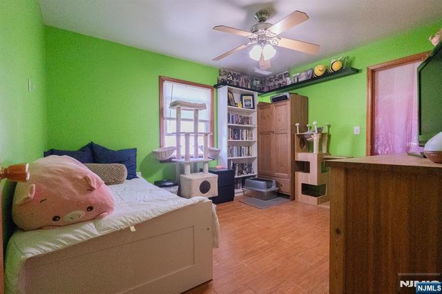 3 6th, Wanaque, NJ 07420