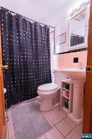 3 6th, Wanaque, NJ 07420