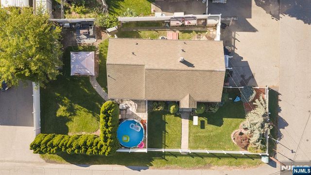 3 6th, Wanaque, NJ 07420