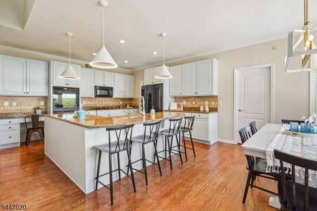7 Coggins Ln, West Orange Twp., NJ 07052