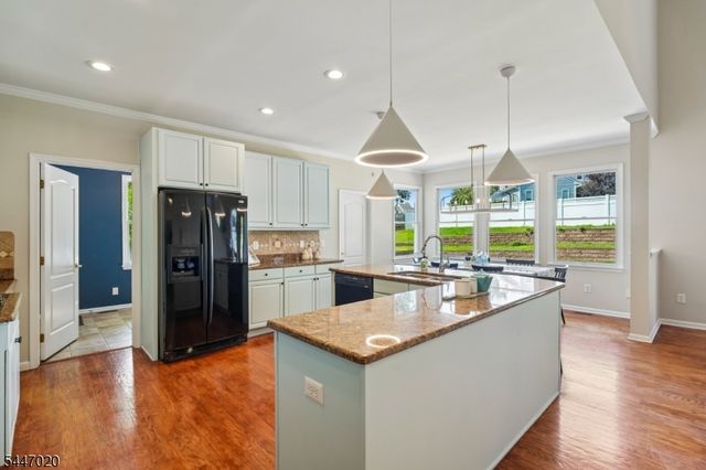 7 Coggins Ln, West Orange Twp., NJ 07052