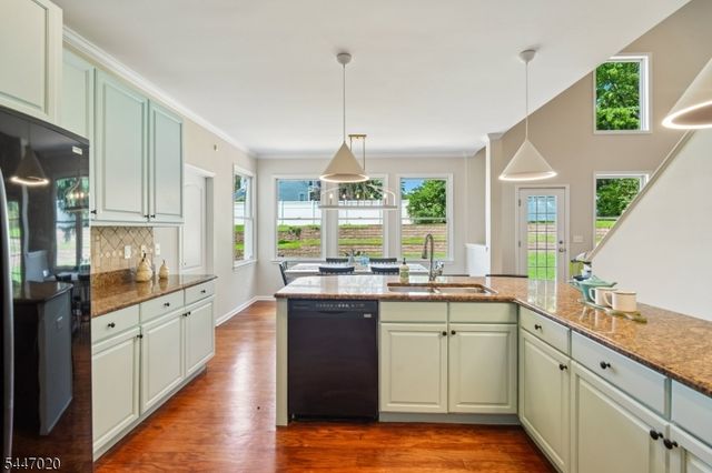 7 Coggins Ln, West Orange Twp., NJ 07052