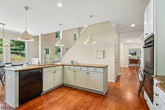 7 Coggins Ln, West Orange Twp., NJ 07052
