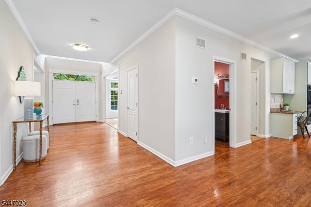 7 Coggins Ln, West Orange Twp., NJ 07052