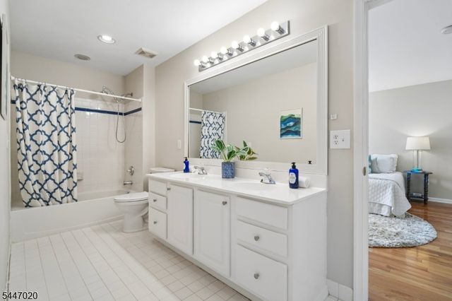 7 Coggins Ln, West Orange Twp., NJ 07052