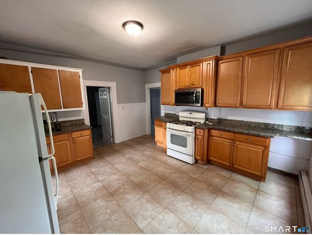 492 Broad Street, Hartford, CT 06106