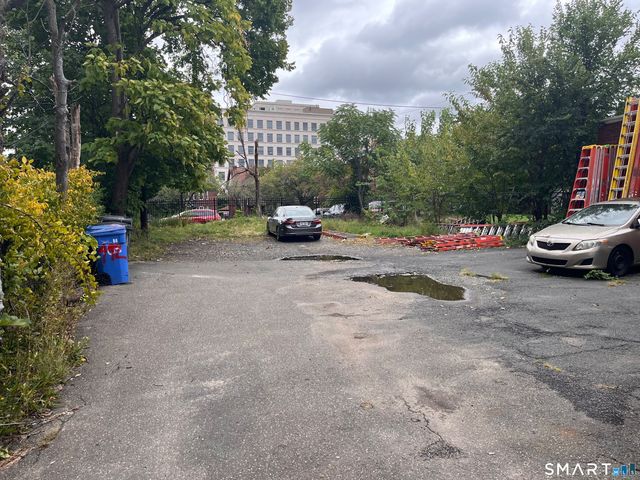 492 Broad Street, Hartford, CT 06106