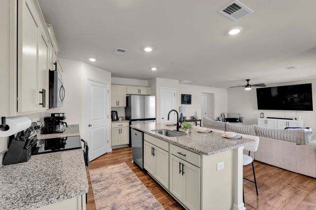4723 Masterson Lane, Boiling Springs, SC 29316