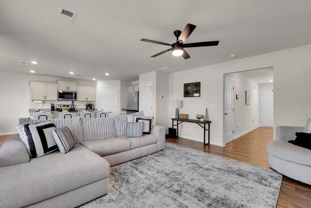4723 Masterson Lane, Boiling Springs, SC 29316