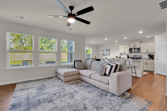 4723 Masterson Lane, Boiling Springs, SC 29316