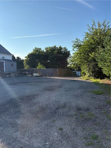 92 Irons Avenue, Johnston, RI 02919