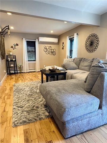 92 Irons Avenue, Johnston, RI 02919