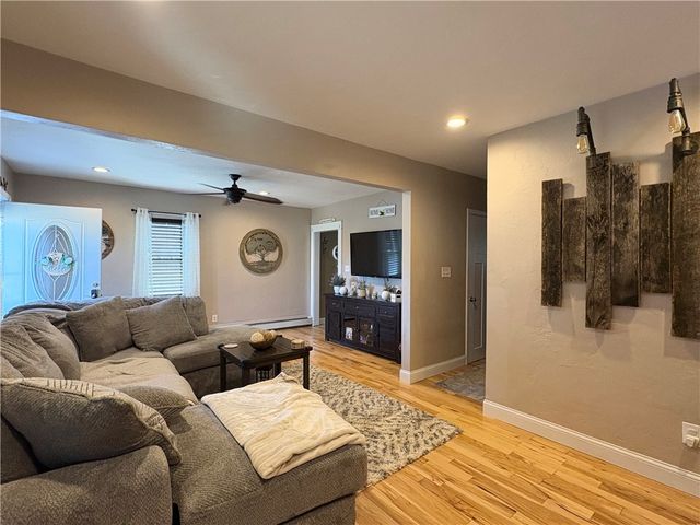 92 Irons Avenue, Johnston, RI 02919