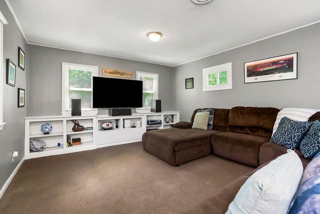 7122 Maple Street, Overland Park, KS 66204