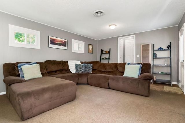 7122 Maple Street, Overland Park, KS 66204