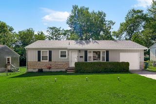 7122 Maple Street, Overland Park, KS 66204