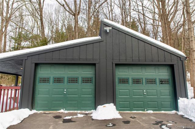 37 Williams Road, Red Hook, NY 12571