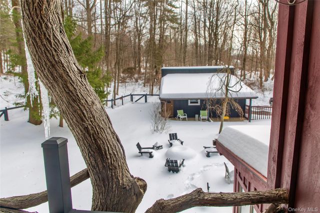 37 Williams Road, Red Hook, NY 12571