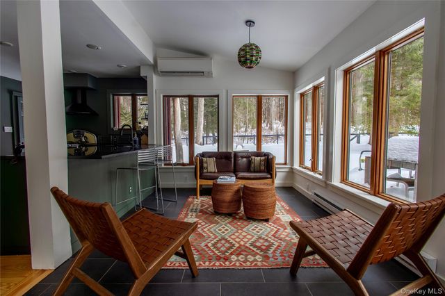 37 Williams Road, Red Hook, NY 12571