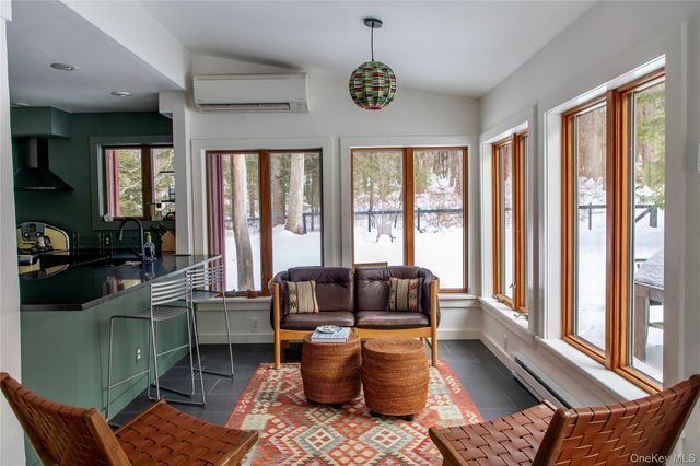 37 Williams Road, Red Hook, NY 12571