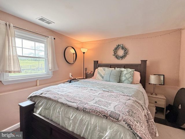 406 MEMORIAL AVE, Gloucester City, NJ 08030