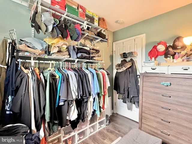 406 MEMORIAL AVE, Gloucester City, NJ 08030