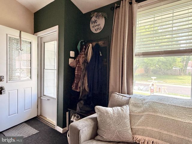 406 MEMORIAL AVE, Gloucester City, NJ 08030