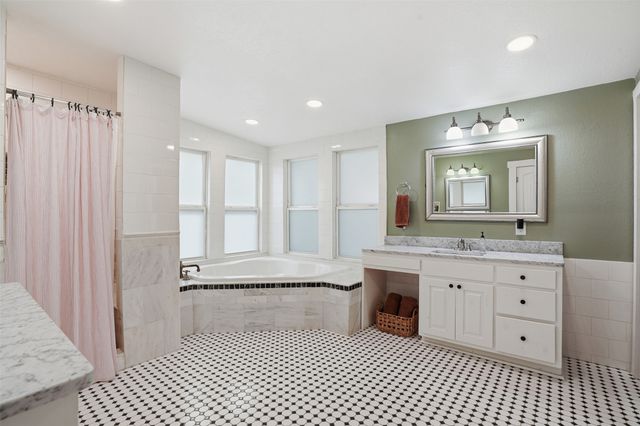 5333 El Campo Avenue, Fort Worth, TX 76107