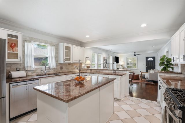 5333 El Campo Avenue, Fort Worth, TX 76107