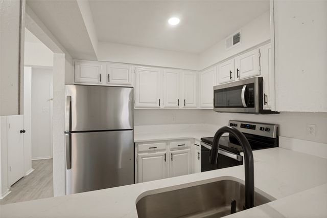 2312 Sherry Street, Arlington, TX 76014