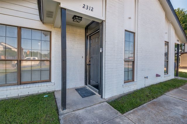 2312 Sherry Street, Arlington, TX 76014