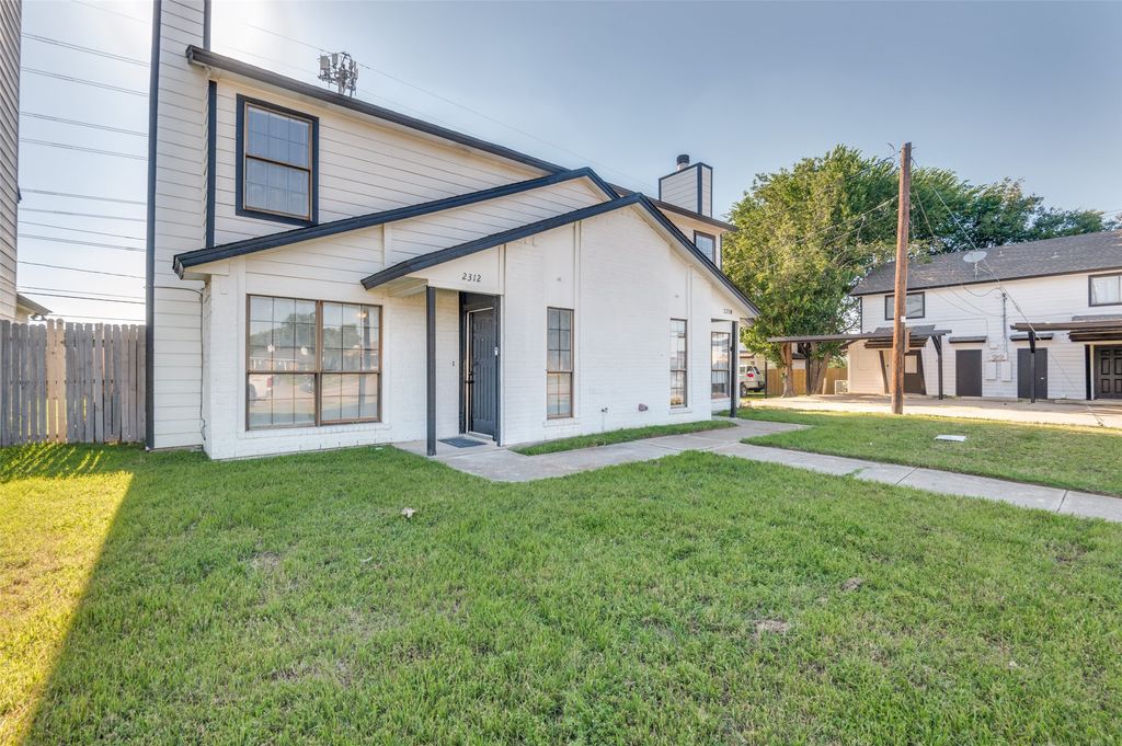 2312 Sherry Street, Arlington, TX 76014