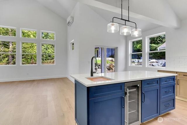 5921 164th Street SW, Lynnwood, WA 98037