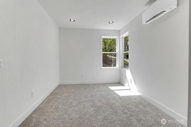 5921 164th Street SW, Lynnwood, WA 98037