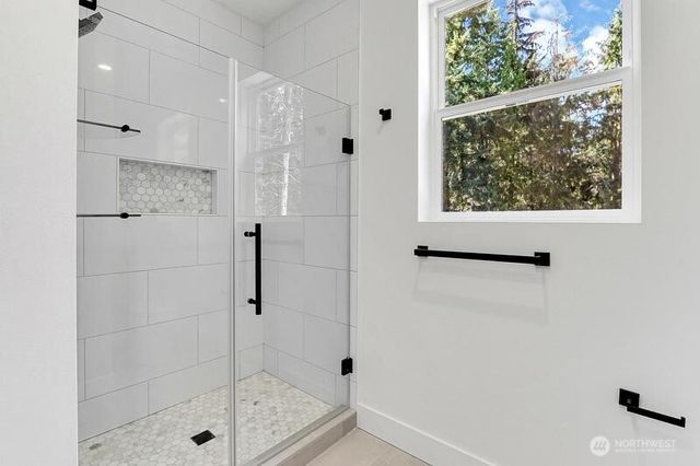 5921 164th Street SW, Lynnwood, WA 98037