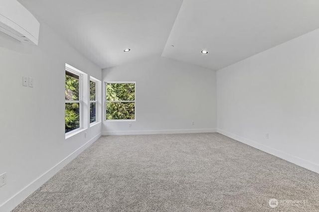 5921 164th Street SW, Lynnwood, WA 98037