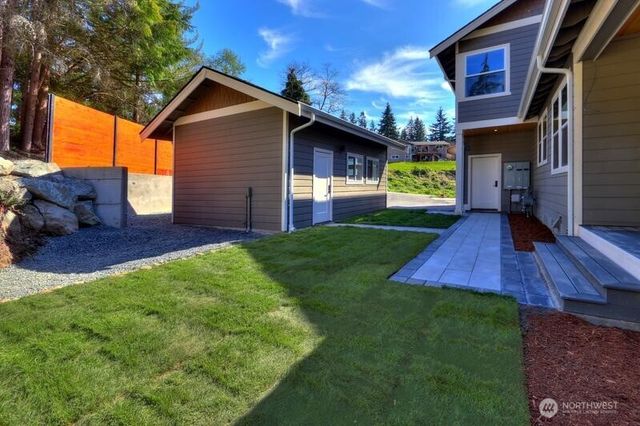 5921 164th Street SW, Lynnwood, WA 98037