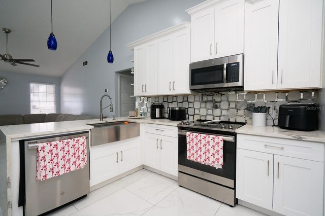 6502 YELLOWHAMMER AVENUE, Tampa, FL 33625