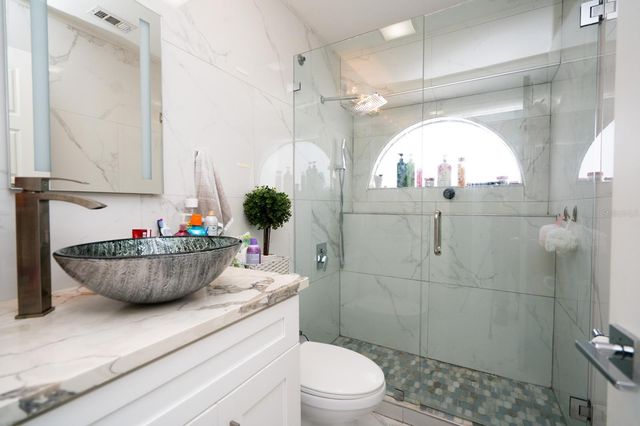 6502 YELLOWHAMMER AVENUE, Tampa, FL 33625