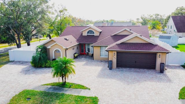 6502 YELLOWHAMMER AVENUE, Tampa, FL 33625